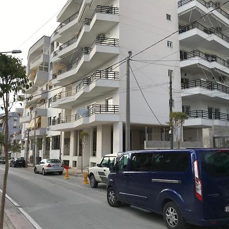 Kosta'S City Apartment Sarandë Eksteriør bilde