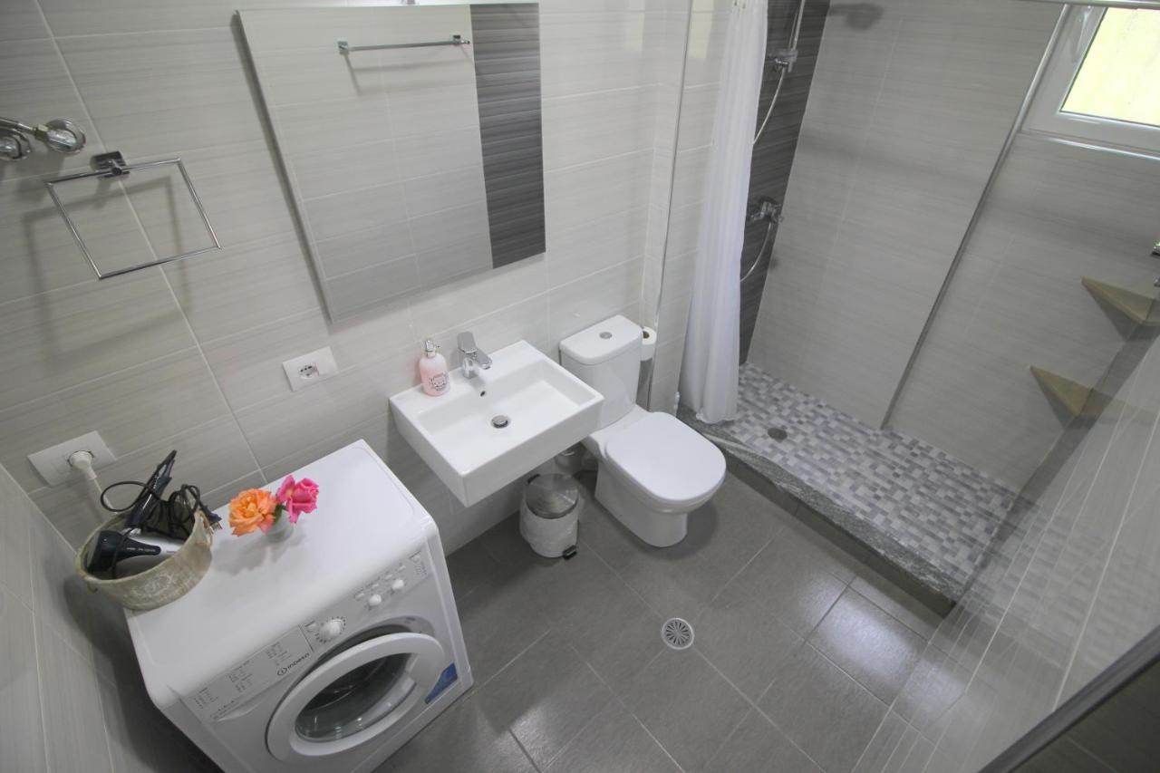 Kosta'S City Apartment Sarandë Eksteriør bilde