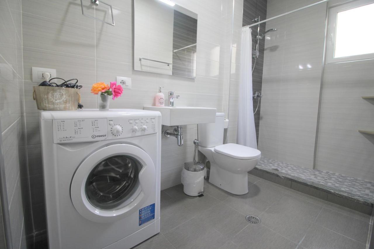 Kosta'S City Apartment Sarandë Eksteriør bilde